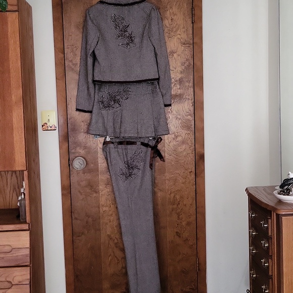 Guess Pants - Y2K Guess Unique RARE FIND 3 Pc Lined Pants,lined skirt, Lined blazer Medium 29